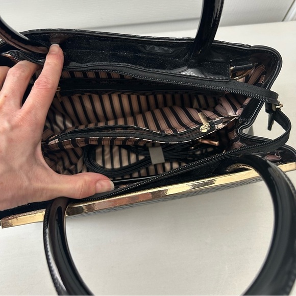 Elegant Black Textured Handbag Purse Structured Shoulder Bag Patent Faux Leather - Picture 14 of 16